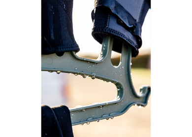 C-MONSTA X WATERHAUL WETSUIT HANGER